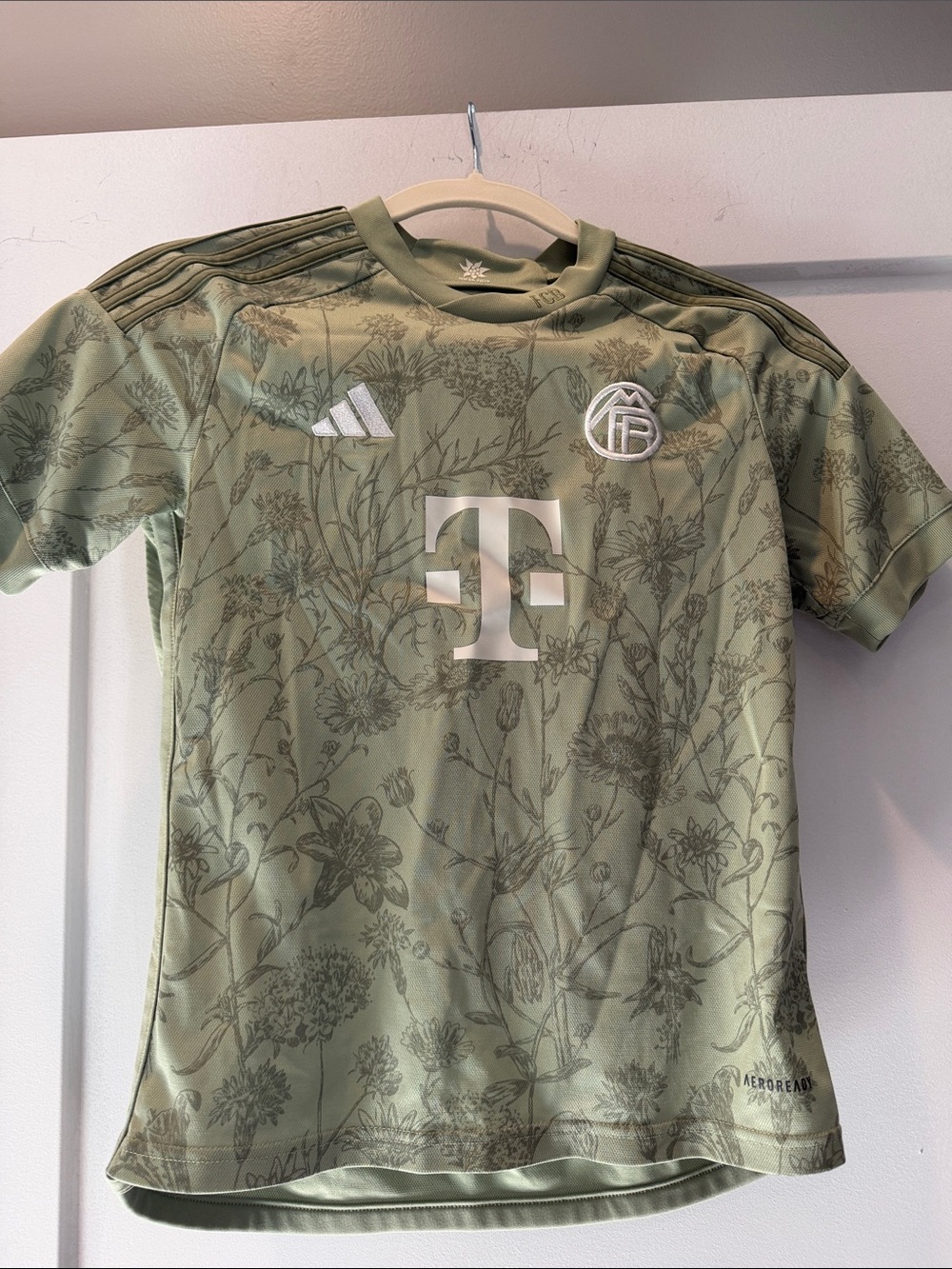 Club adidas Kids Bayern Munich Oktoberfest Jersey